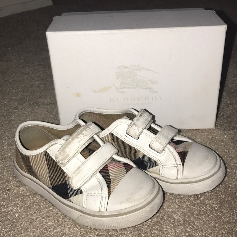 Burberry shoes